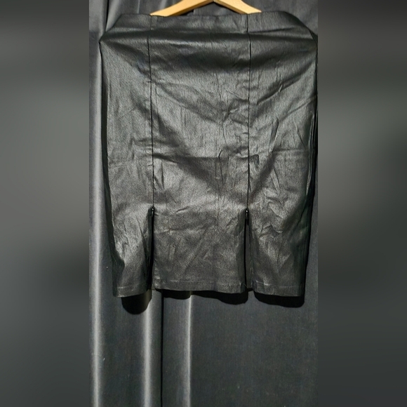 Grace Dresses & Skirts - Grace Elegant Black Fabric